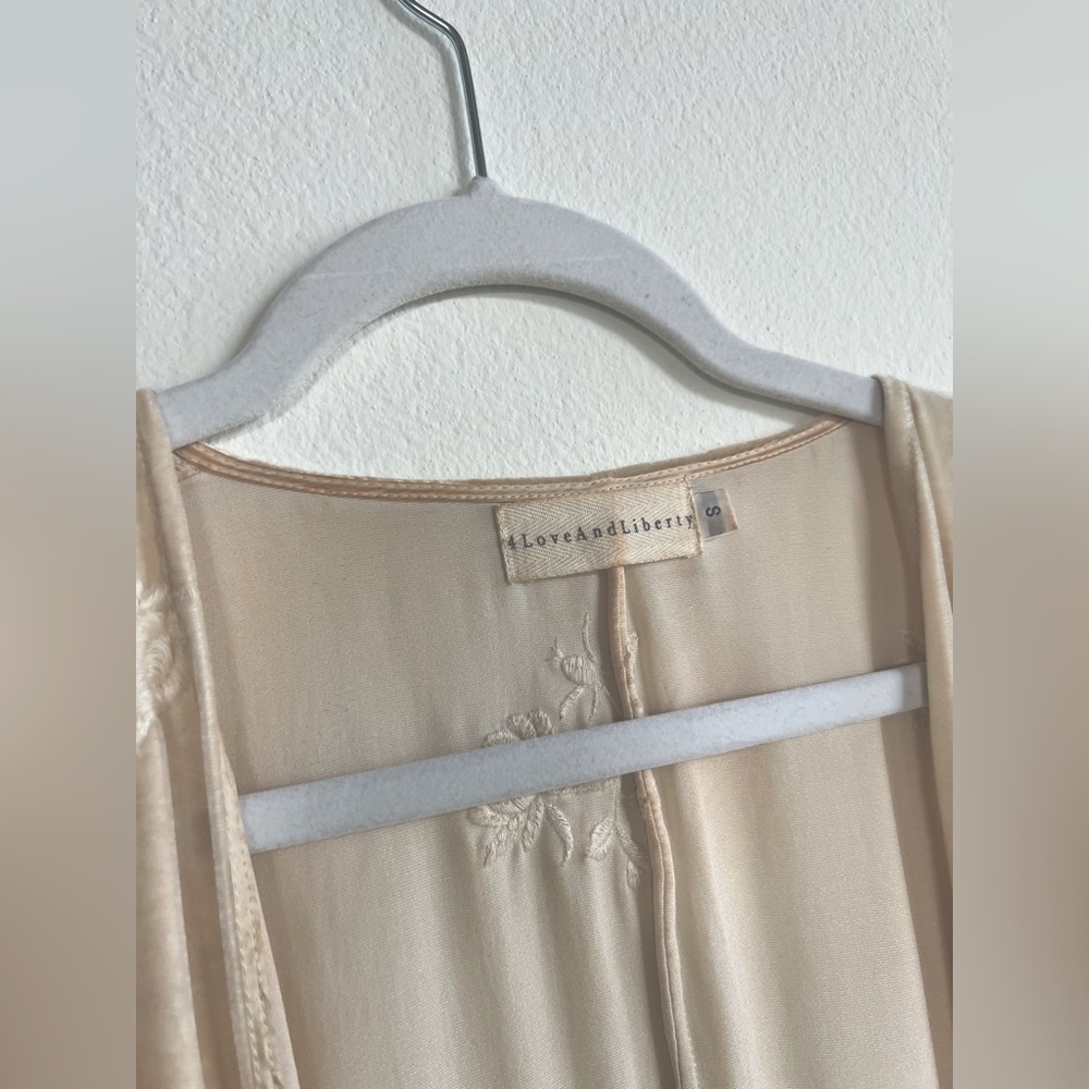 4LoveandLiberty - Cream Kimono - Small - Picture 3 of 3